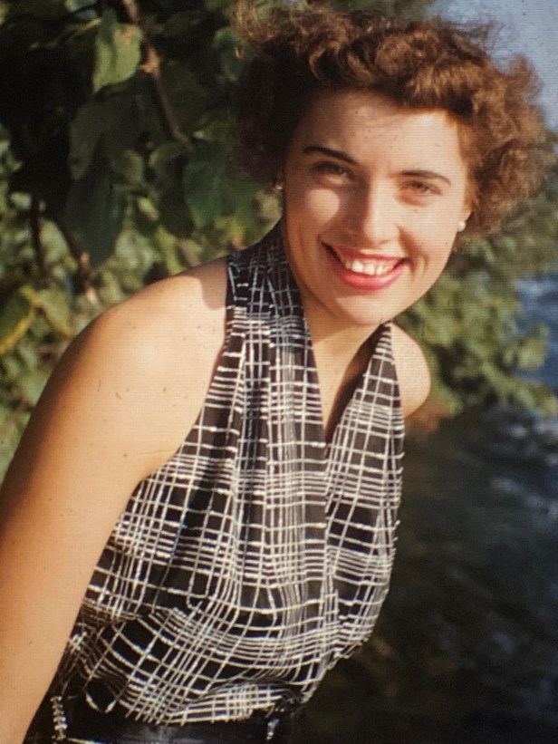 30657349-DCA9-4297-94E9-49169797C837